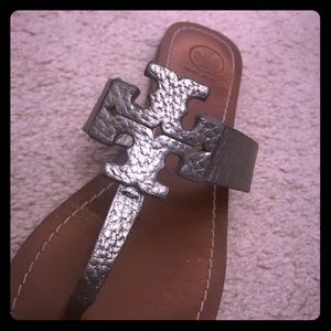 7.5 Silver Leather Tory Burch Moore Sandals